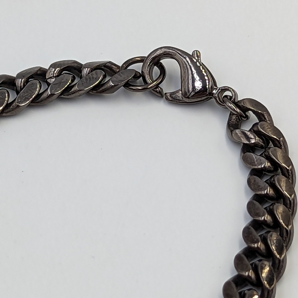 Liz Claiborne International Cuban links Two Tone Cubic Zirconia Bracelet - Picture 5 of 8